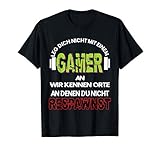Wenn du Zocker bist, PC und Konsolen Games liebst, ist dieses Gaming Shirt mit Text im Kopfhörer und lustigem Spruch perfekt für dich.