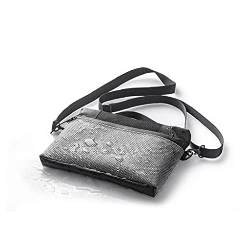 Bolsa de red para lavado exterior que soluciona la falta de espacio en viajes largos 3