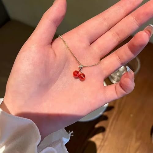 Colliers esthétiques cerise rouge pour un mariage ou une soirée d'été