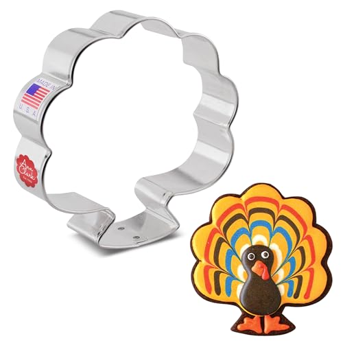 Front Facing Turkey Cookie Cutter, 3.75