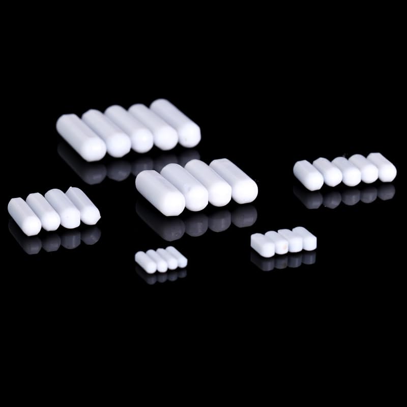 Mieszadło magnetyczne z polietylenu i PTFE – model kształtowy, 10 szt., formowanie zintegrowane, odporne na działanie chemikaliów(C300(D7xL30mm))
