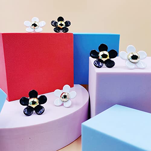 Iokuki 18 Pcs Flower Croc Charms Women, Girly Croc Charms Bling, Cute Croc Charms For Girls With Daisy Shoe Charms And Pearl Shoe Decoration Accessories, Diy Shoe Decoration Charms For Clog Sandal, Birthday Gift #TOP4