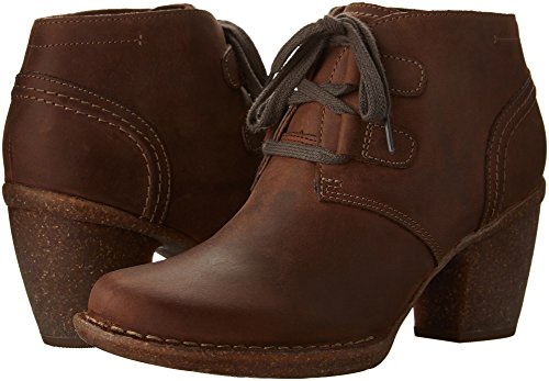 Clarks Women's Carleta Lyon Boot - Image 4