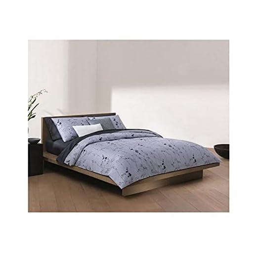 Calvin Klein Home Printed Queen Comforter Set of 3 Pieces - 1 Comforter and 2 Sham Covers, 100% Cotton 300 Tc (Grey)