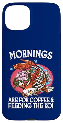 朝はコーヒーと鯉の餌やりに スマホケース iPhone 15 Plus 用