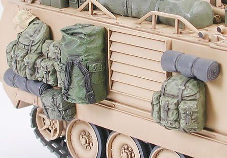 Kit de Maqueta Tamiya M113A2 APC Desert Version miniatura 4