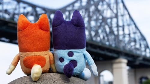bluey bingo plush toys bundle  exclusive 2-pack soft toys deluxe fabric embroidered detail plush characters for show time or story time