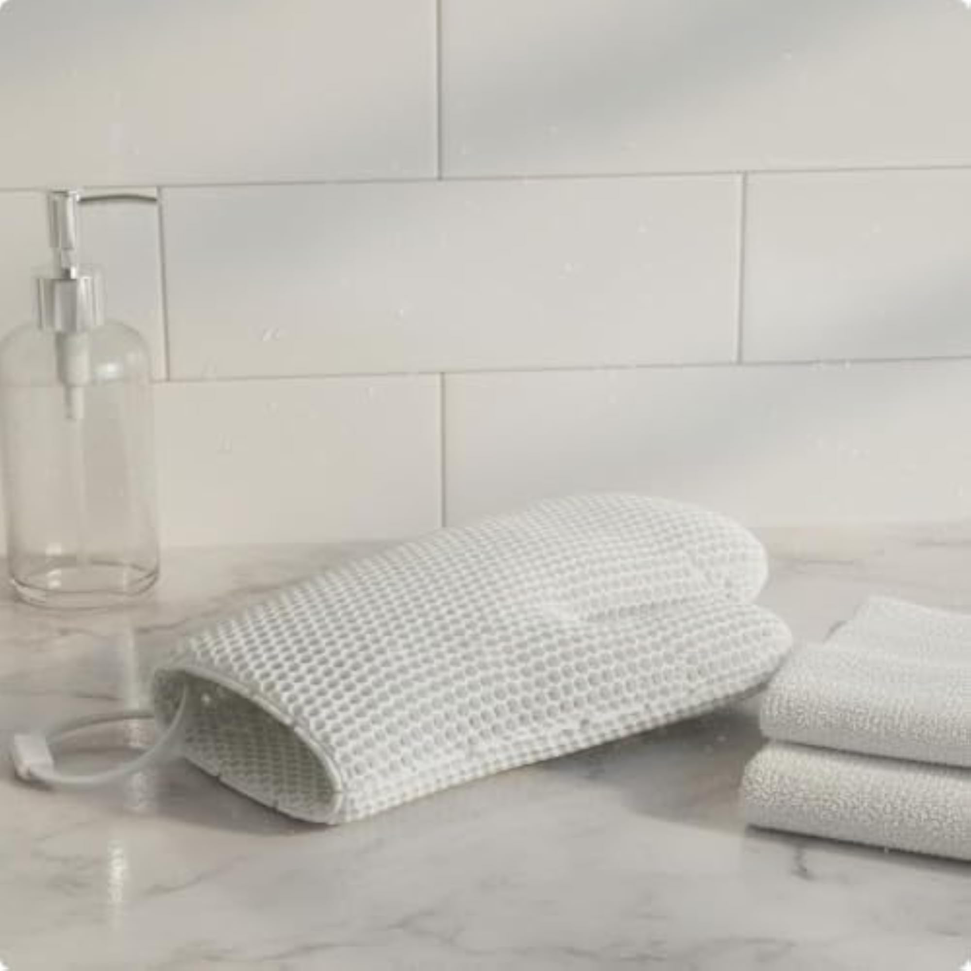 Bath Exfoliating Glove with Thumb Section