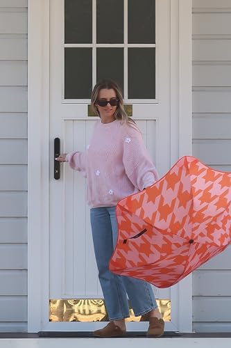 Image of BLUNT Metro Windproof Travel Umbrella - 39 inch Compact Umbrella for Wind and Rain, Portable, Heavy Duty, UV Protection