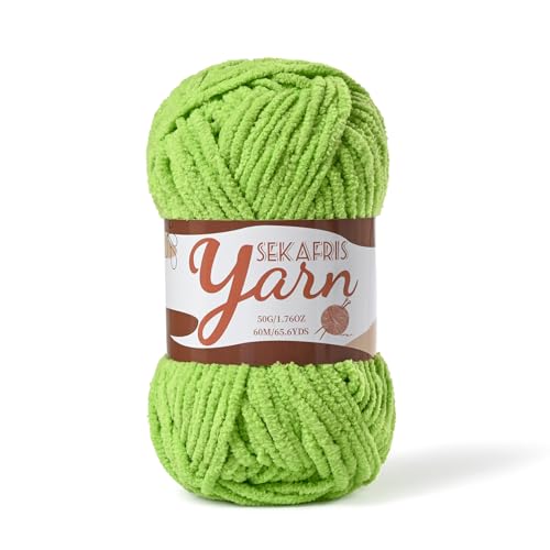 Image of Fluffy Velvet Yarn for Crocheting，Baby Blanket Yarn for Crocheting Soft，50g(65.6yds) Amigurumi Yarns，Plush Chenille Crochet Yarns，Puzzle Yarn for Crochet Weaving Craft(Grass Green)