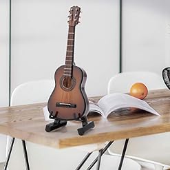 Belissy Mini guitare miniature en bois – Décoration musicale – Artisanat – Marron – 10 cm - Les Beatles, Paul McCartney, John Lennon, RIngo Starr, George Harrison Belissy Mini guitare miniature en bois - Décoration musicale - Artisanat - Marron - 10 cm – Image 6