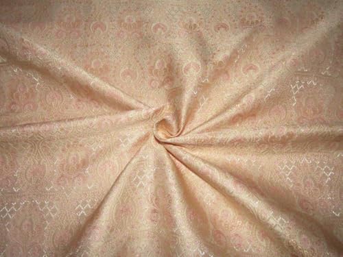 Tissu brocart jacquard rose d'une largeur de 152 cm idéal pour vos robes de mariée et de fête