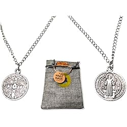 Gargantilla Medallas 2 Collares con Colgante de Medallón de San Benito Católico, Gargantilla Protección con Cadena de Acero Inoxidable 45cm. Regalo Parejas, Hombre Mujer (Medallas San Benito)