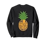Piña: la corona de pie es dulce en el interior. Haz el verano diario cuando recibas este atuendo fresco y moderno con un toque afrutado. El diseño cuenta con una fruta de piña sin pelar y las palabras de sabiduría que fomentan e inspiran.