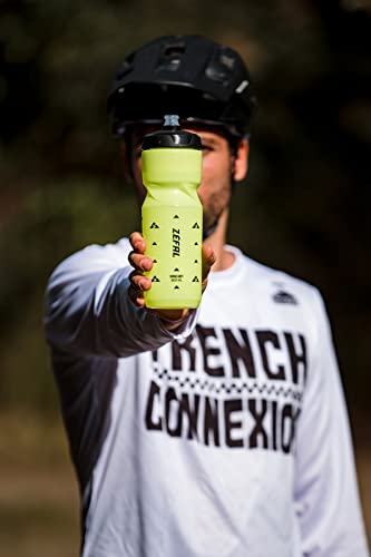 ZEFAL Sense Soft 80 Bidon rowerowy i MTB, miękka i bezzapachowa butelka sportowa - kanister na wodę bez BPA - silikonowy smoczek - półprzezroczysty niebieski, 800 ml