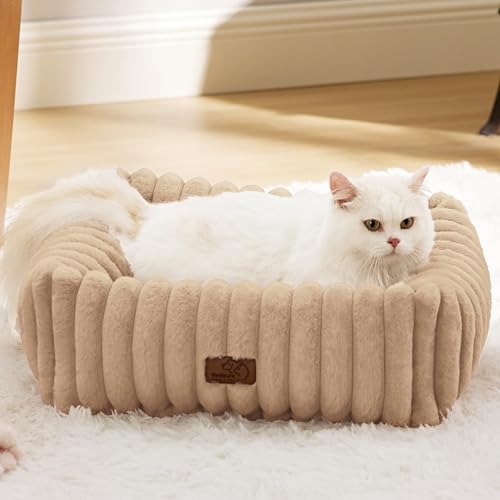 Image of Bedsure ComfyFleece Cute Dog Bed for Small Dogs & Cats，20in Sandy Beige