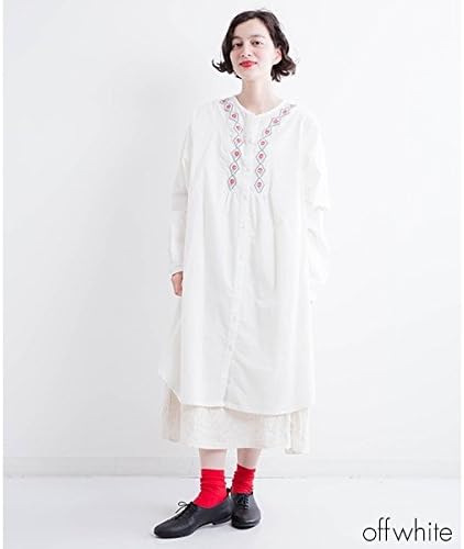 Amazon Co Jp フィリル Fillil ミニバラ刺繍フロントボタンワンピース オフホワイト F フリー 服 ファッション小物