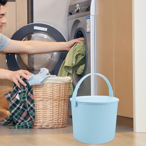 Seau de rangement en plastique compact et siège robuste gain de place