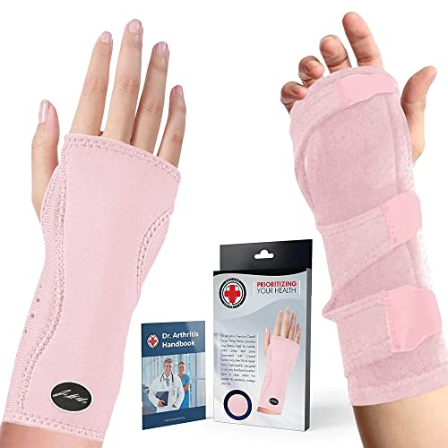Muñequera Túnel Carpiano con Férula Desarrollada por Médicos - Muñequera Metacarpiana Nocturna Ajustable a Cualquier Tamaño con Almohadilla para una Mayor Comodidad - Libro Manual Incluido [Rosa] Cover