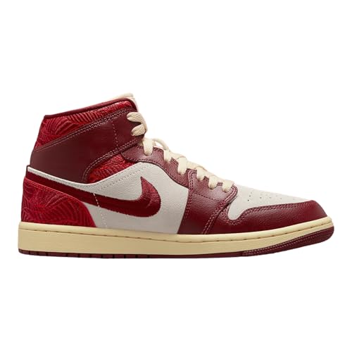 Image of Nike Dunk Low SE Women's Trainers