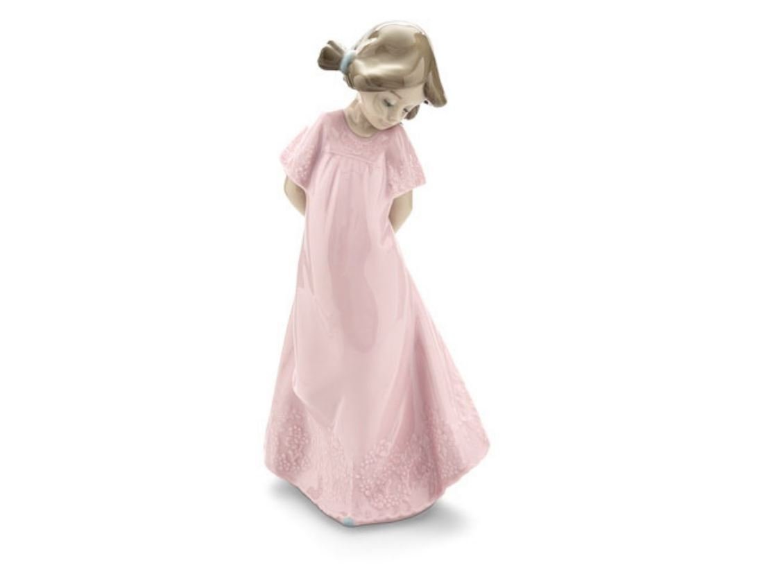 NAOPorcelain by Lladro SO SHY (SPECIAL EDITION) 2001744