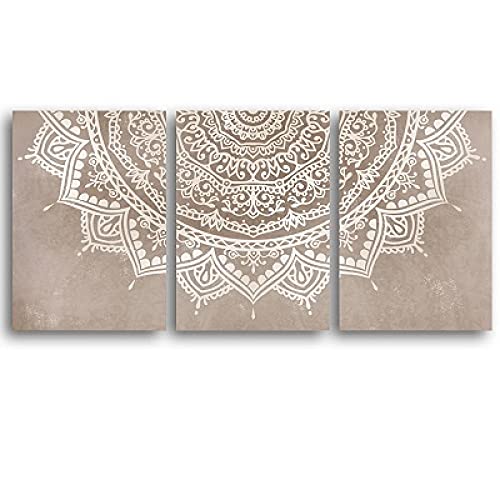 Lienzo de mandala boho para salón zen: cuadros grandes beige de 70x100cm que relajan tu hogar