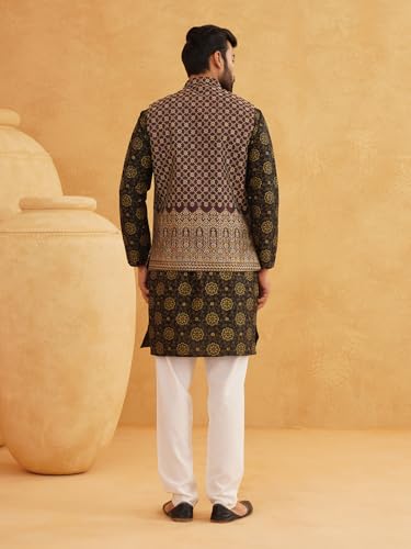 Image of Sojanya (Since 1958 Men'S Silk Blend Kurta Pyjama & Nehru Jacket Combo