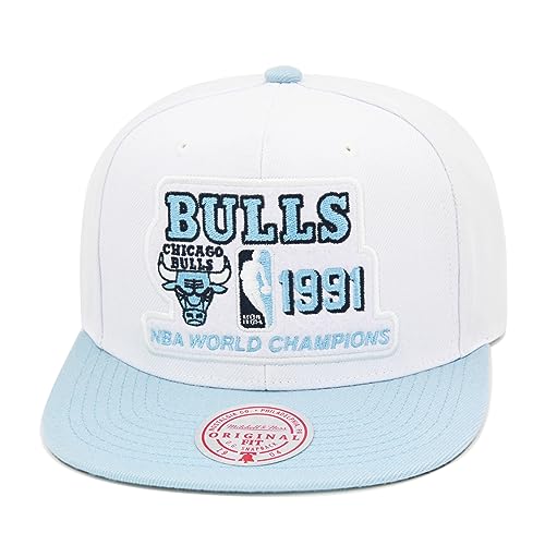 Mitchell & Ness Chicago Bulls NBA Champion Remix Snapback Hat Adjustable Cap - Retro 1 High University Blue