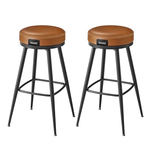 VASAGLE EKHO Colección - Juego de 2 Taburetes de Bar, Sillas Giratorias de Barra, Cuero Sintético con Costuras, Moderno Siglo Medio, Altura 76 cm, Barra Cocina, Fácil Montaje, Marrón Camello LBC110K01