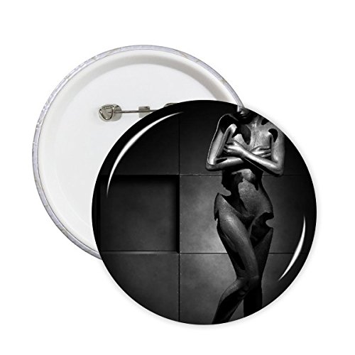 Sculpture noire nu brisé badge bouton pour masquer un accroc vêtement uni