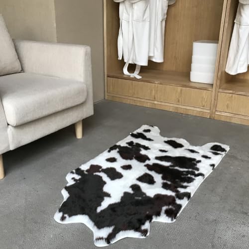 Alfombra de acrílico premium con estampado de vaca para un salón elegante 7