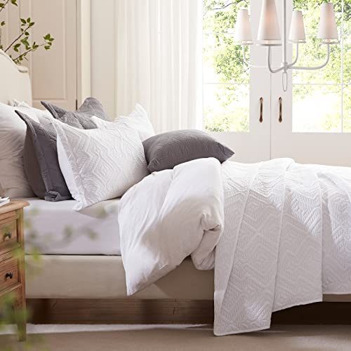 Leaonme Full/Queen Quilt Set 3 Pieces, Lightweight White Bedspread-90''X98'', Soft Microfiber Summer Quilt/Coverlet, Luxurious Warm Bedding Sets For All Seasons (Includes 1 Quilt, 2 Shams) #TOP2