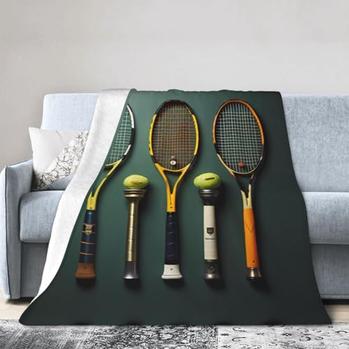 Manta suave de franela con diseño de pelotas y raquetas de tenis de 80 x 60 pulgadas, tamaño grande, adecuada para sofás, camas y sillas