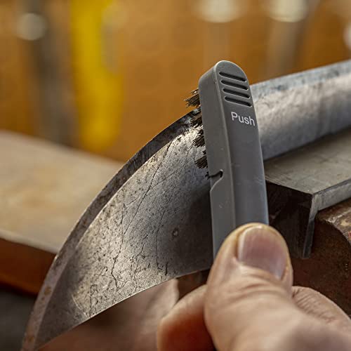 Smith’s 50582 Axt- und Machetenschärfer, für Äxte, Beile, Macheten und Rasenmäher, großer Griff mit Fingerschutz, manuelle, handgeführt, austauschbare Hartmetall-Klingen, Reinigungsbürste mit