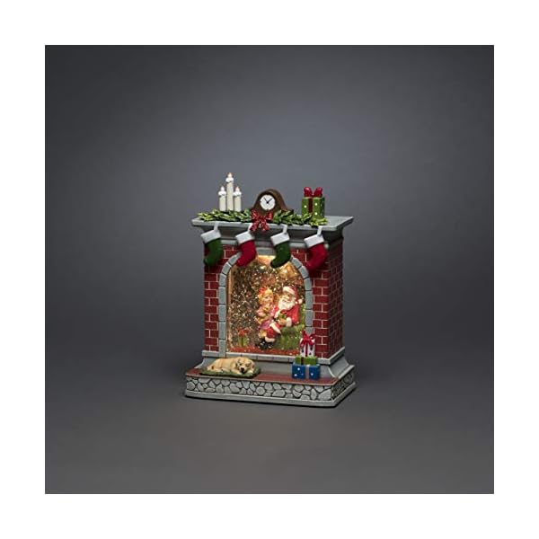 Konstsmide Wasserlaterne, Kamin mit Weihnachtsmann und Mädchen, mit an/aus Schalter, 5h Timer, rot, batteriebetrieben… – Bild 3