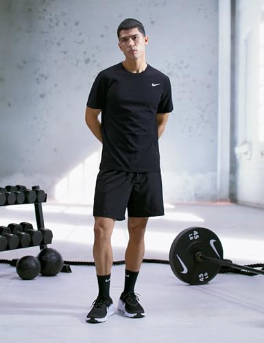 Image of Nike Men's Form Dri-FIT 7 inch Workout Shorts; Unlined Training Shorts
