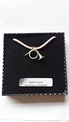 Pendentif étain C22 chasse corne 3D collier ajustable qui ne noircit pas