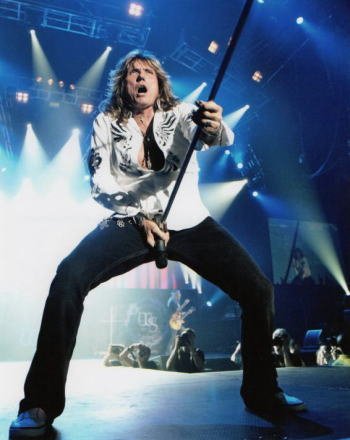 【生写真多数】ホワイトスネイク デヴィッド・カヴァーデイル 直筆サインパンフ 直接入手】ホワイトスネイク デヴィッド・カヴァーデイル 直筆サイン