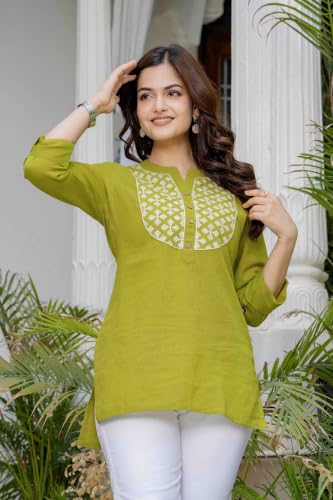 Image of Pistaa's Women's Cotton Relaxed Fit Short Kurti
