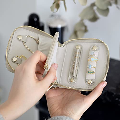 Rollo de joyería compacto Stackers color avena para organizar accesorios 3