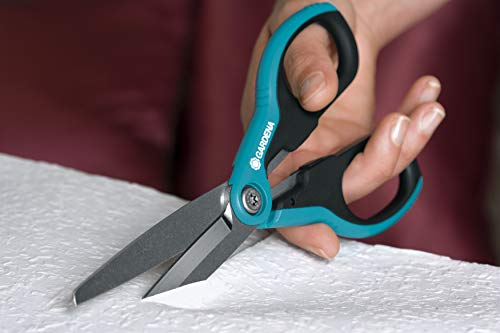 全長21cmの大きめタイプもあります。大きめサイズは、家庭用にも趣味用にも使えて、さまざまな場面で活躍するでしょう。