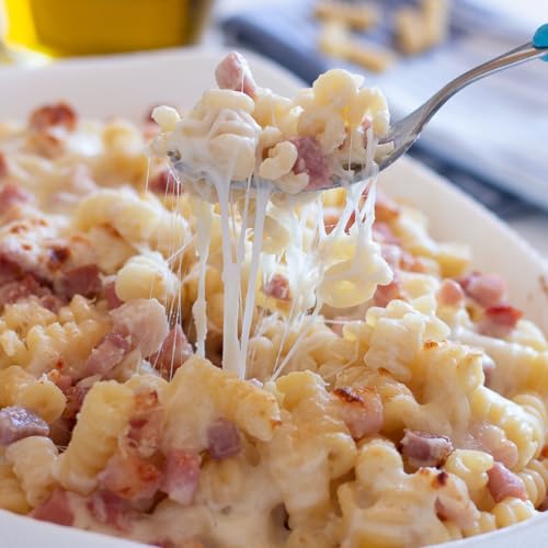 Pasta gratinata con pancetta e mozzarella