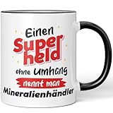 JUNIWORDS Tasse, Einen Superhelden ohne Umhang nennt man Mineralienhändler, Schwarz (7531390)
