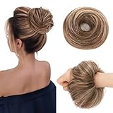 Volumen Natural e Instantáneo : ¡Añade volumen a tu peinado en un instante! Este recogido con pelo se coloca fácilmente sobre tu moño base y transforma al instante el cabello fino en un recogido abundante pero natural. Perfecto para looks que van de lo casual a lo elegante en el día a día.