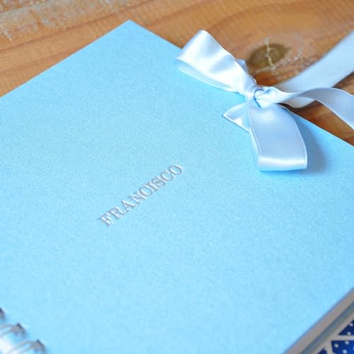 Álbum do Bebê Maternidade Personalizado Tecido Azul Perolado para fotos de até 15x21cm