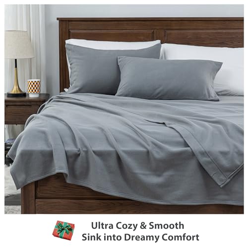 Image of Fleece Sheet Set Queen, Soft Plush Bed Sheets, 4-Piece, Grey | 100% polar fleece, plush on both sides for winter warmth; low-shedding, pill-resistant, 15-inch pocket, machine washable