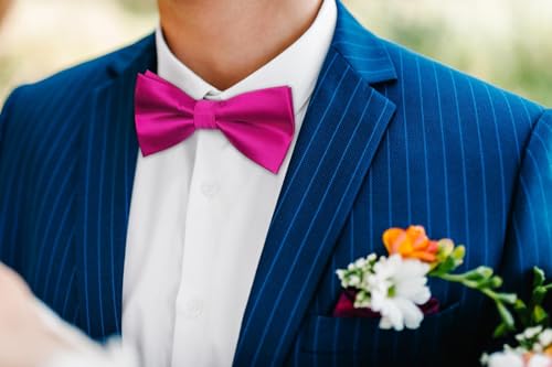 Image of HISDERN Bow Ties for Men Solid Color Pre-Tie Bow Tie and Pocket Square Set Classic Formal Tuxedo Bowties for Wedding Party