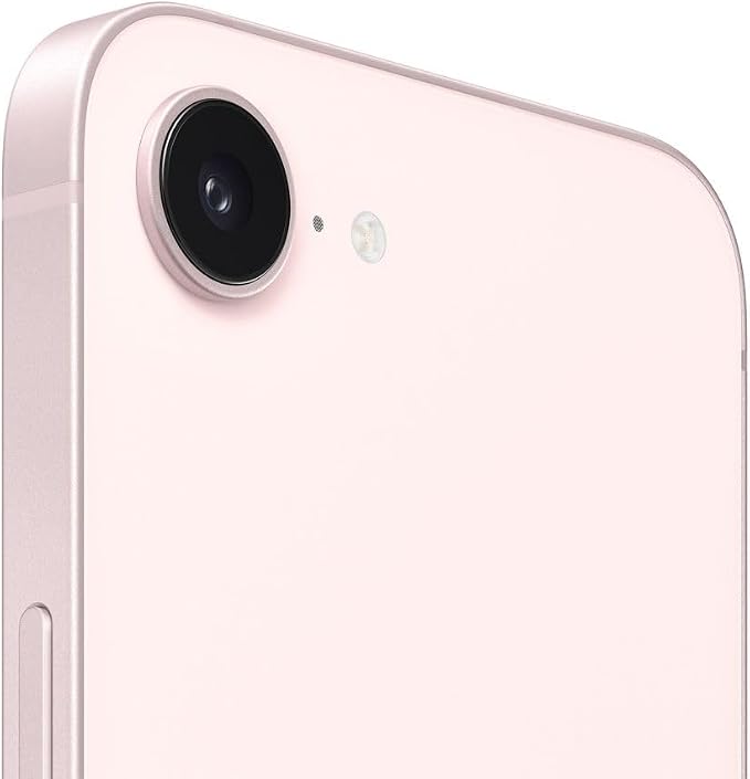 Detalhe aproximado da câmera única traseira do iPhone 17e rosa-pálido