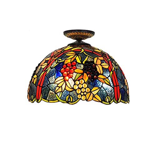 Plafonnier en vitrail tiffany pour illuminer chaleureusement votre couloir
