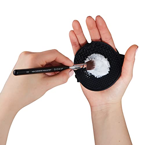 Sigma Beauty - Palmat® - Makeup Brush Cleaner - Perfect For Travel And On The Go - Palm Sized - Black #TOP7